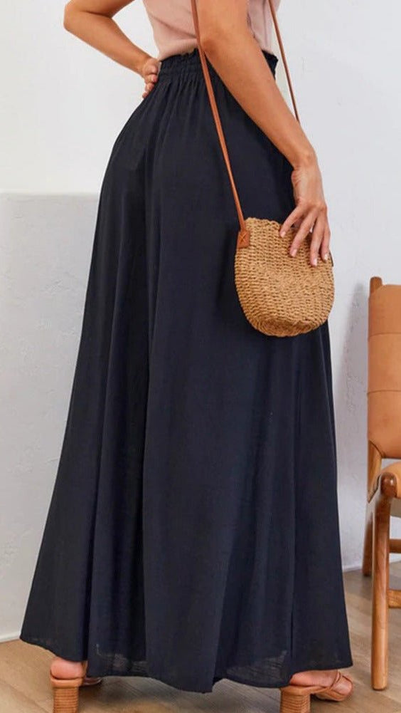 Summer trousers for women: comfortable wide-leg pants with elastic waist.