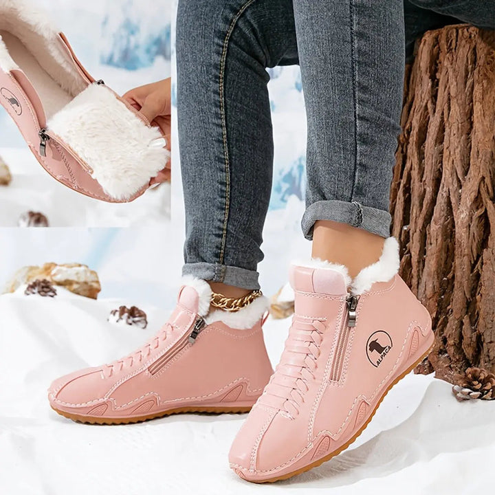 Comfortable women's zip-up winter boots, wide fit, great for snow and cozy everyday wear.