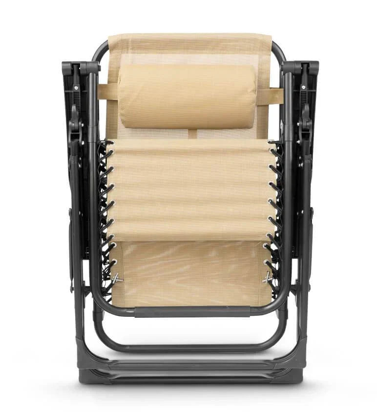 Relaxing zero gravity recliner, great for sunbathing or reading in the garden.